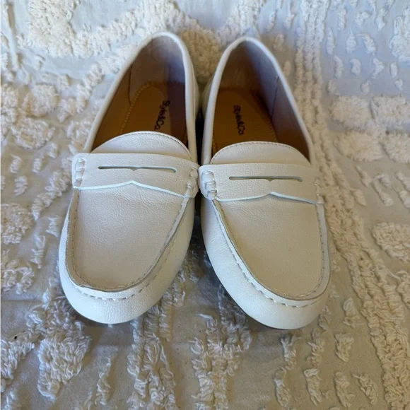 Style & Co. White Penny Loafers #548 - Picture 1 of 4
